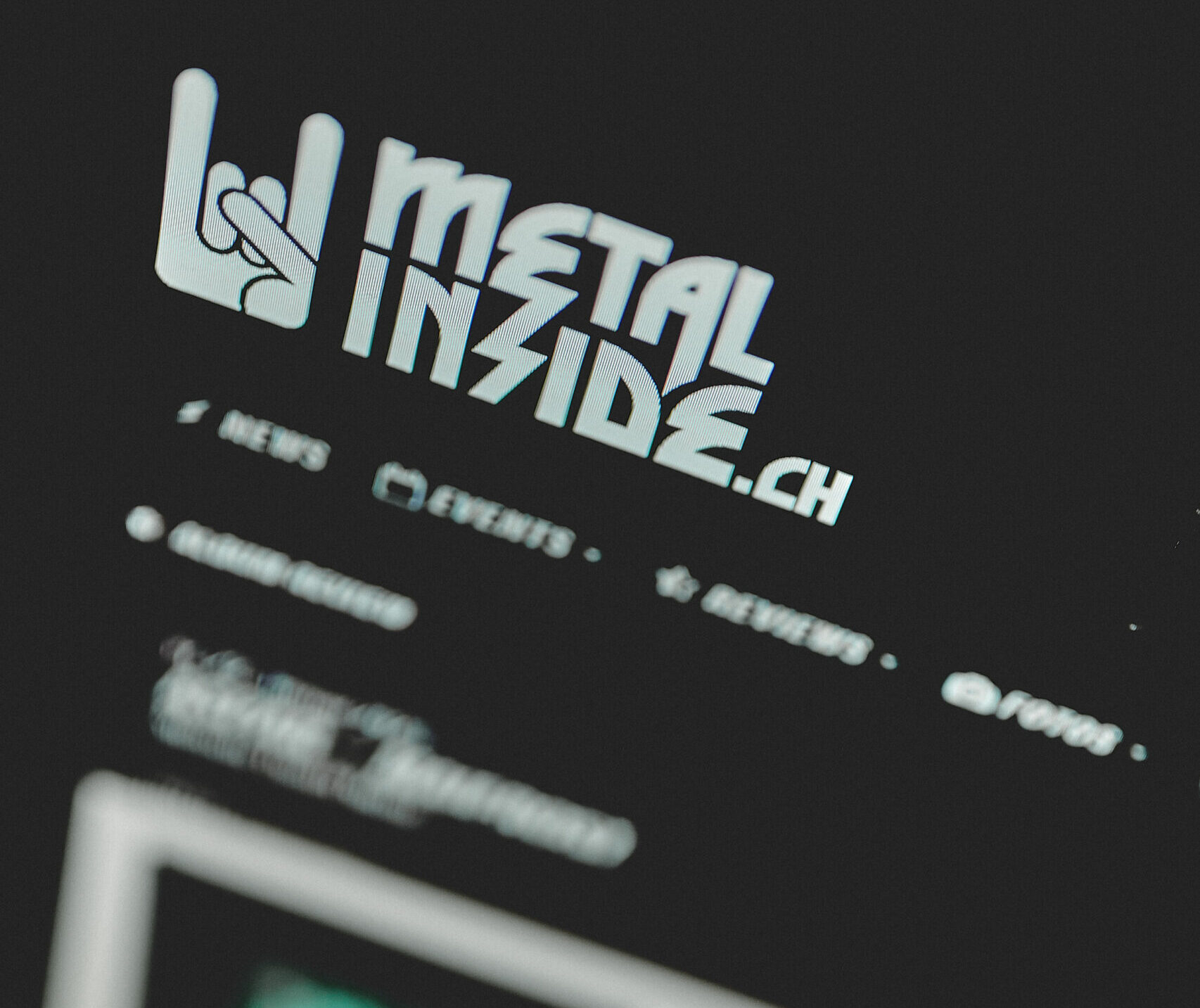 METALINSIDE.CH – Review Online!